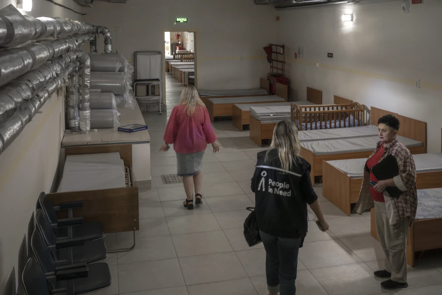    V Sumské oblasti pomáháme nemocnicím blízko fronty: Kryty upravujeme na zdravotnická zařízení    